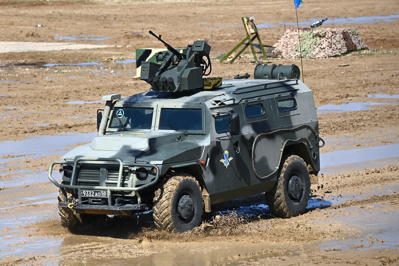 Тигр с боевым модулем арбалет дм